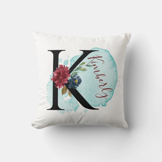 Elegante Floral Monogram K Personalisierter Name Kissen (Vorderseite)