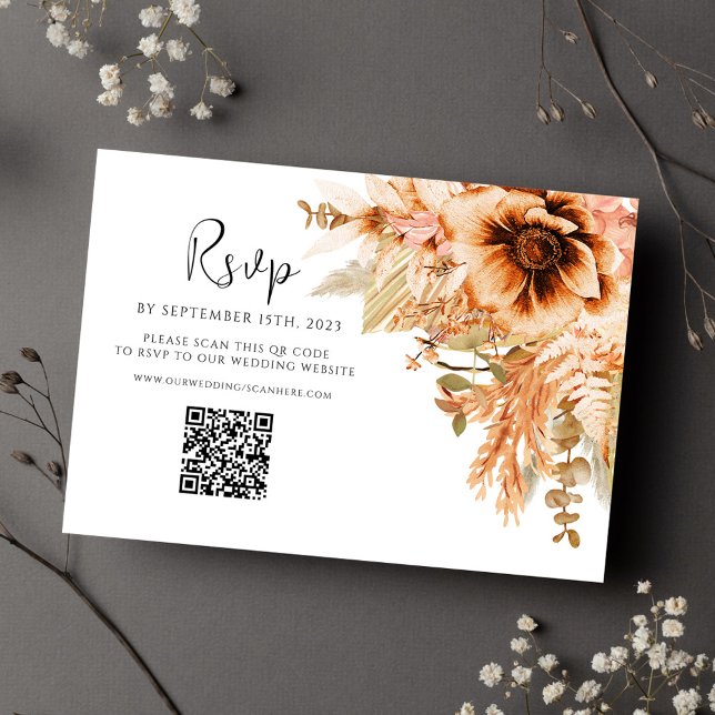 Elegante Floral QR Code Terracotta Hochzeit im Her RSVP Karte (Elegant Floral QR Code Terracotta Fall Wedding RSVP Card)