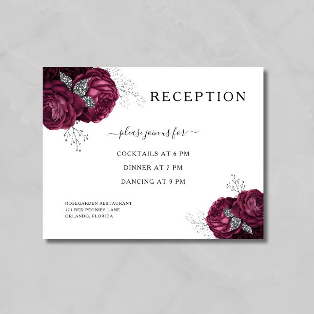 Elegante florale Burgundy Peonies Hochzeitsempfang Begleitkarte (Elegant Floral Burgundy Peonies Wedding Reception Enclosure Card)
