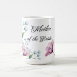 Elegante florale Hochzeit Soft Botanical Romance Kaffeetasse<br><div class="desc">Dieses elegante Design besticht durch eine anmutige Anordnung von handbemalten Blumenelementen in sanften Pastelltönen. Das Design zeigt zarte weiße Knospen, sanfte blaue Blüten und eine pulsierende magnolische Blume, alles Set vor einem weichen grauen Hintergrund. Die minimalistischen Blumenakzente verleihen dem Ganzen ein Gefühl zeitloser Schönheit und Romantik, perfekt für Paare, die...</div>
