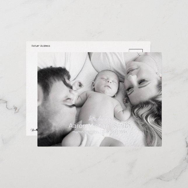 Elegante Foil Script Black & White Birth Postcard Folie Einladungspostkarte (Vorderseite/Rückseite)