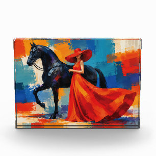 Elegante Frau in Rot mit schwarzem Pferd Fotoblock
