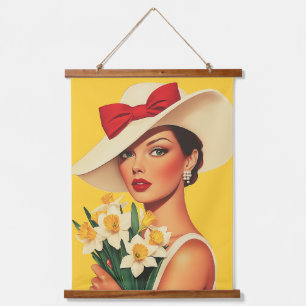 Elegante Frau mit Daffodien Wandteppich Mit Holzrahmen