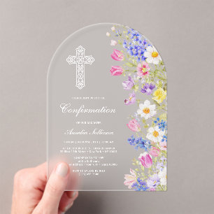 Elegante frische Wiesenblumenbogen-Konfirmation Acryleinladungen