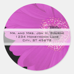 Elegante Fuchsia Gerber Daisy Hochzeitsaufkleber Runder Aufkleber