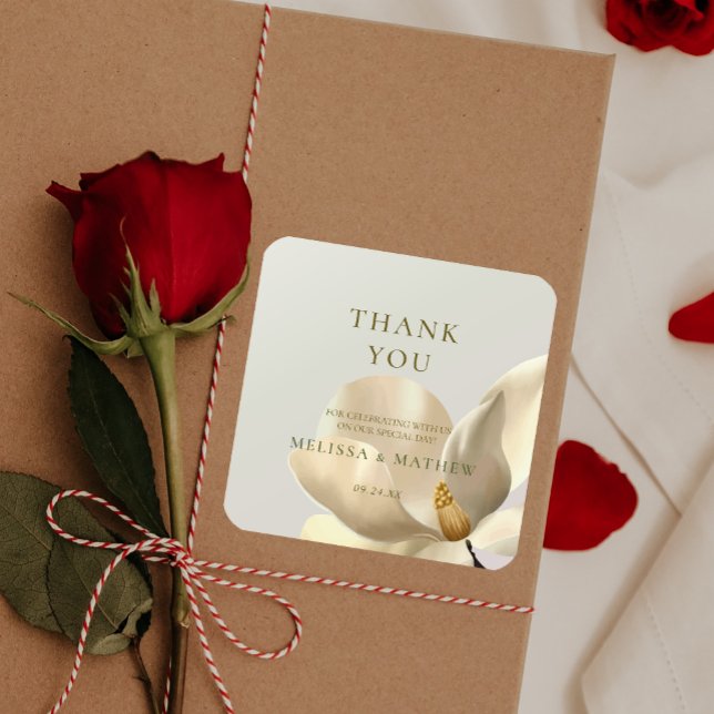 Elegante Gastgeschenk Hochzeit Oriental White Magn Quadratischer Aufkleber (Elegant Oriental White Magnolia Wedding Favor Square Sticker)