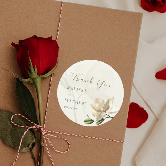 Elegante Gastgeschenk Hochzeit Oriental White Magn Runder Aufkleber (Elegant Oriental White Magnolia Wedding Favor Classic Round Sticker)