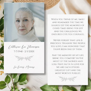 Elegante Gedenkkarte mit floralem Foto und Gebet Visitenkarte