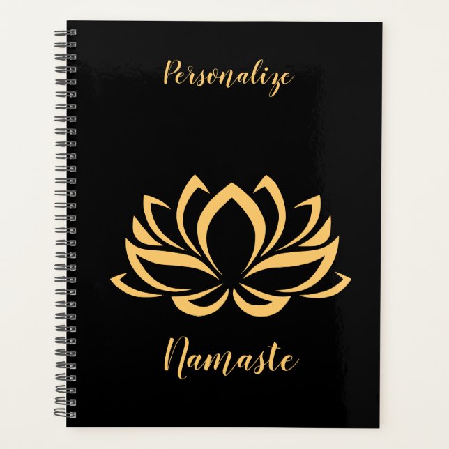 Elegante Gold Lotus Blume Zen Yoga Mit Monogramm Planer (Vorderseite)