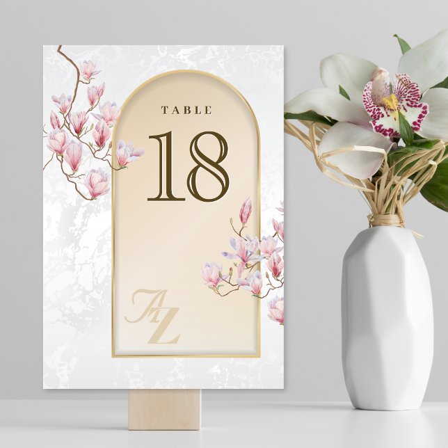 Elegante Gold Magnolia Wedding Tischnummer Card (Von Creator hochgeladen)