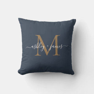 Elegante Gold Monogramm-Schriftnamen Hochzeit Blau Kissen