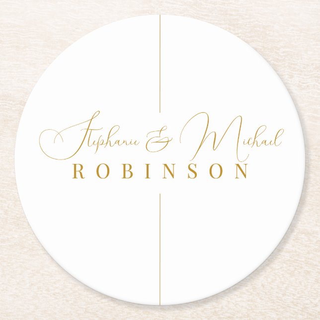 Elegante Gold Script Personalisiert Monogram Weddi Runder Pappuntersetzer (Vorderseite)