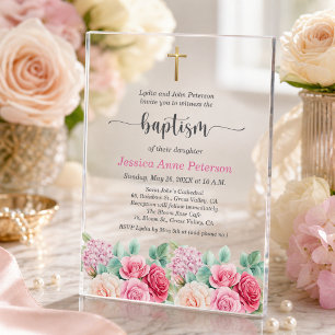 Elegante goldene Kreuzrosen Florale Taufe Acryleinladungen