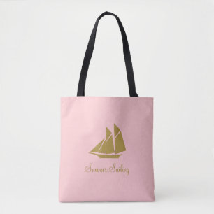 Elegante goldene Sommer-Segelyacht
