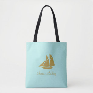 Elegante goldene Sommer-Segelyacht
