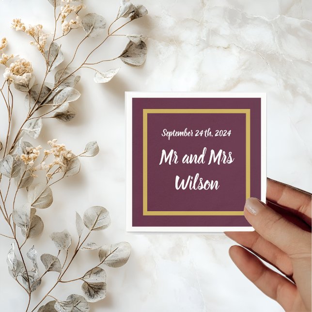 Elegante Goldkalligraphie auf Lila Cocktailserviet Serviette (Von Creator hochgeladen)