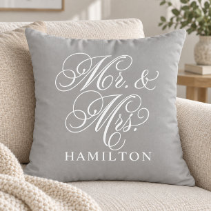 Elegante graue Mr-und-Mrs-Script-Hochzeit Kissen