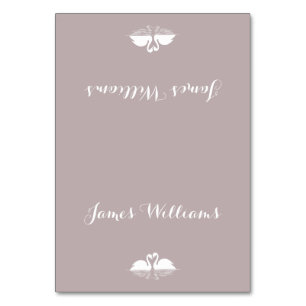 Elegante, graue Platzkarten mit Swans Tischnummer