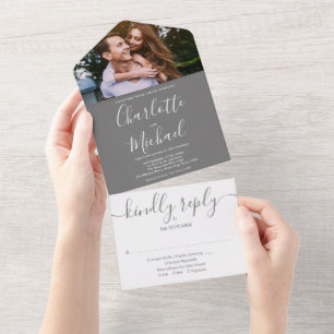 Elegante graue und weiße Schrift Foto-Hochzeit All In One Einladung