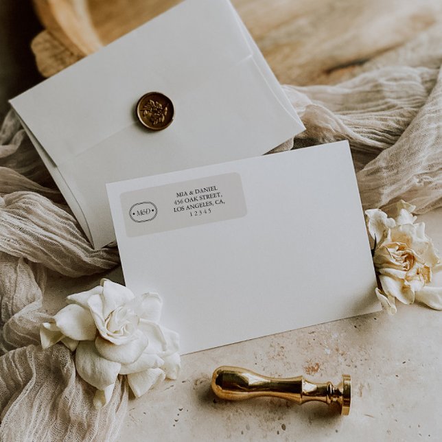 Elegante Gray Classic Chic Monogram Rücksendeadres (Elegant Gray Classic Chic Monogram Return Address Label.
Dimensions label: 2.25" L x 0.75" H)