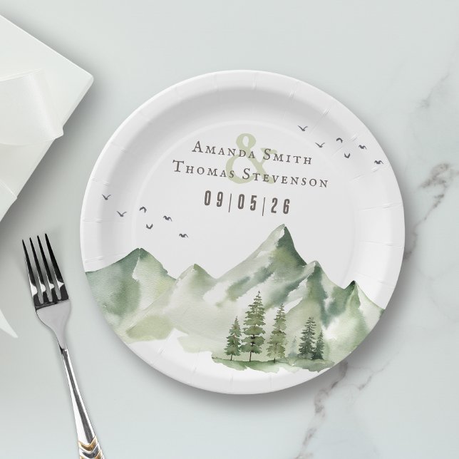 Elegante, grüne Berglandschaft Pappteller (Von Creator hochgeladen)