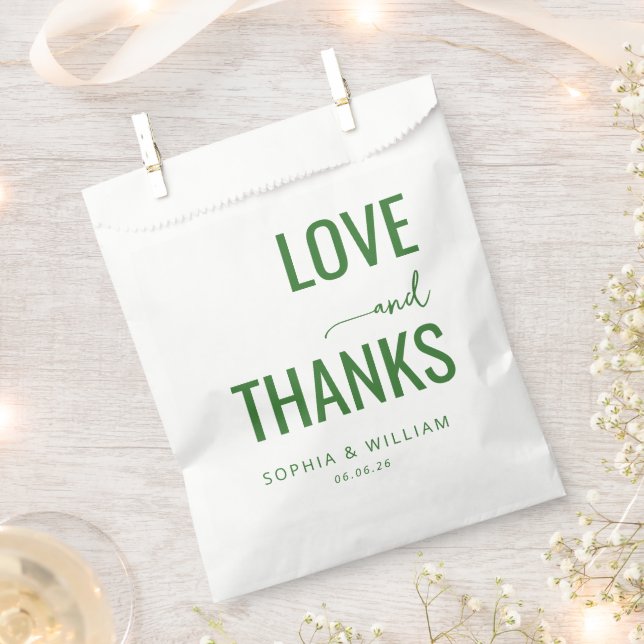 Elegante grüne typografische Liebe Danke Geschenktütchen (Ausgeschnitten)