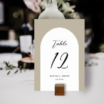 Elegante Hochzeit | Beige Tischnummer<br><div class="desc">Diese stilvollen,  einfachen Hochzeitskarten sind mit einem weißen Bogengewölbe mit einem farblich angepassten Hintergrund (hellbeige) versehen. Sie koordinieren sich perfekt mit unseren eleganten Vintagen Winter Florals Produkten. Einfach zu personalisieren für Ihre Hochzeit oder andere besondere Anlass.</div>