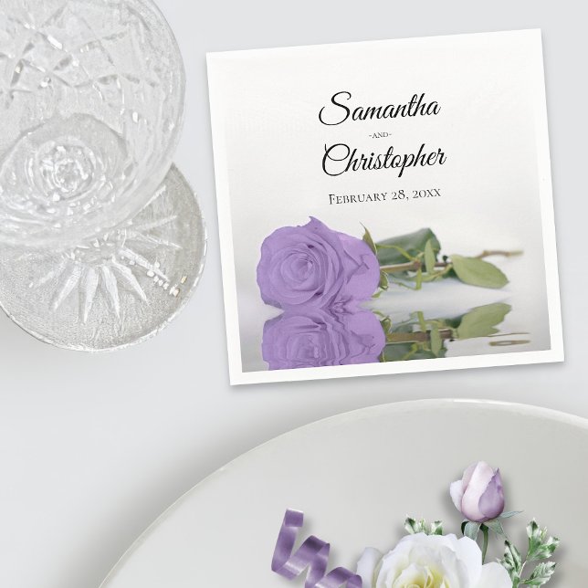 Elegante Hochzeit der Lila Rose Lavendel Serviette (In Situ with Plate)