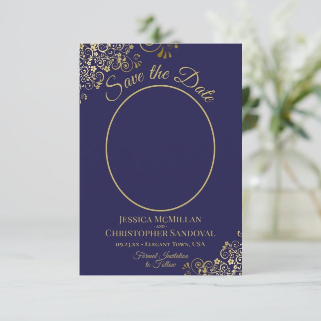 Elegante Hochzeit mit Gold Lace & Oval Foto Navy Save The Date (Stehend Vorderseite)