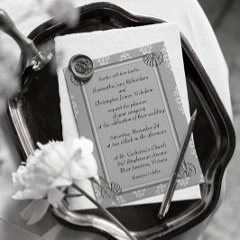 Elegante Hochzeit mit Silber und White Damask Einladung