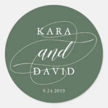 Elegante Hochzeit mit tiefgrüner und weißer Kallig