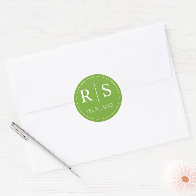 Elegante Initialen grüne Frühlingshochzeit Runder Aufkleber (Umschlag)
