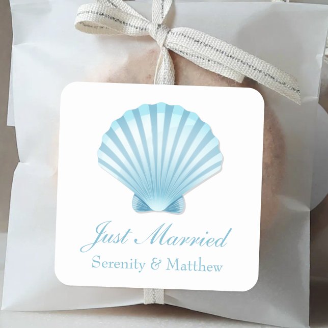Elegante Just Married Muschel Blue Nautical Weddin Quadratischer Aufkleber (Von Creator hochgeladen)