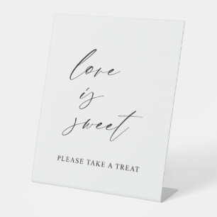 Elegante Kalligrafie “Liebe ist süß” Hochzeitsschi Sockelschild