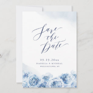 Elegante Kalligrafie staubblaue florale Hochzeit Save The Date
