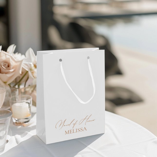 Elegante Kalligraphie Favoriten für weiße Trauzeug Mittlere Geschenktüte (Elegant Calligraphy White Maid of Honor Favors Medium Gift Bag)