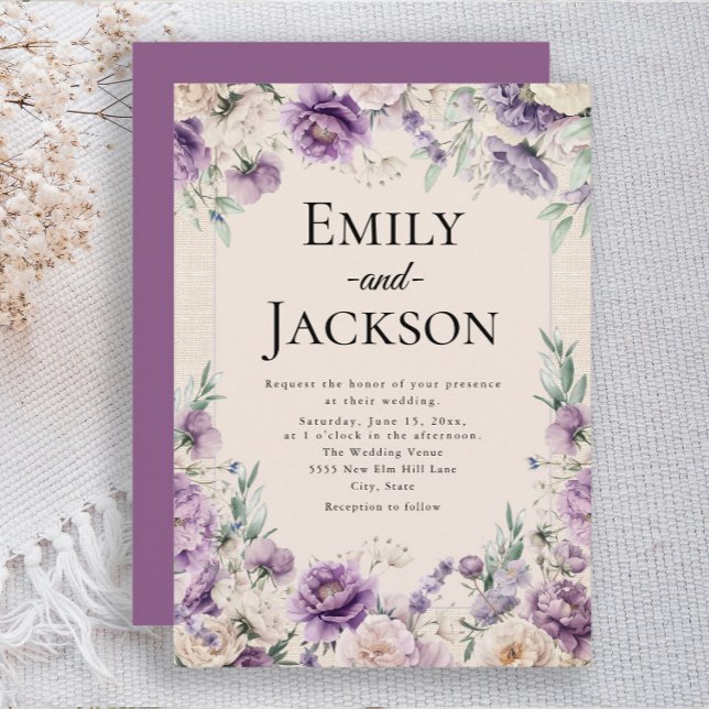 Elegante Lavender Lila Blumenhochzeit Einladung (Lavender purple and ivory floral and greenery wedding invitation)