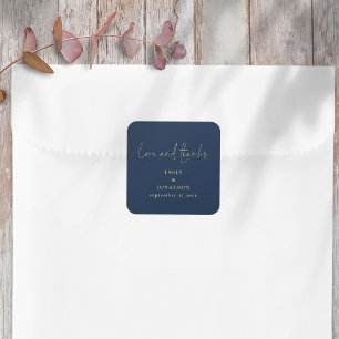 Elegante Liebe dank Script Navy Gold Hochzeit Quadratischer Aufkleber