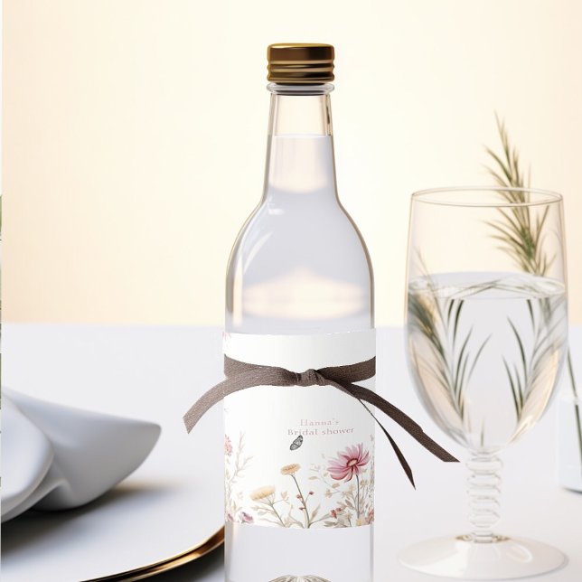 Elegante Liebe im blühenden Brautparty Weinetikett (Von Creator hochgeladen)