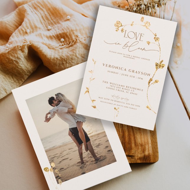 Elegante Liebe im Brautparty Blütengold Einladung (Von Creator hochgeladen)