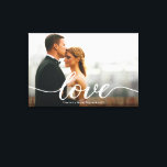 Elegante Liebe Script Wedding Foto Custom Leinwanddruck<br><div class="desc">Feiern Sie Ihren besonderen Tag mit diesem eleganten Liebe-Skript Wedding Foto Keepake Custom Canvas Print. Dieses Design mit Ihrem Lieblings-Hochzeitsmotiv beinhaltet ein romantisches Drehbuch "Liebe" Motiv gepaart mit Ihren Namen und Hochzeitstermin für eine zeitlose, persönliche Touch. Diese Leinwand ist perfekt für Neuvermählte, ein Jubiläumsgeschenk oder eine atemberaubende Ergänzung Ihrer Zuhause....</div>