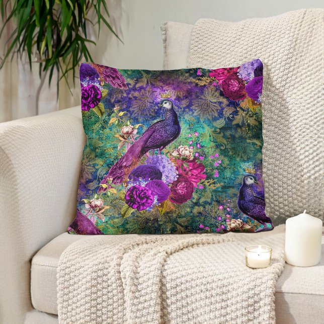 Elegante Lila Aquamarine Pfauenflora Kissen (Elegant purple and emerald green peacock pillow)