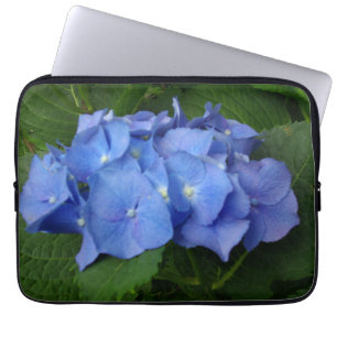 Elegante lila blühende Blume Hydrangea Laptopschutzhülle