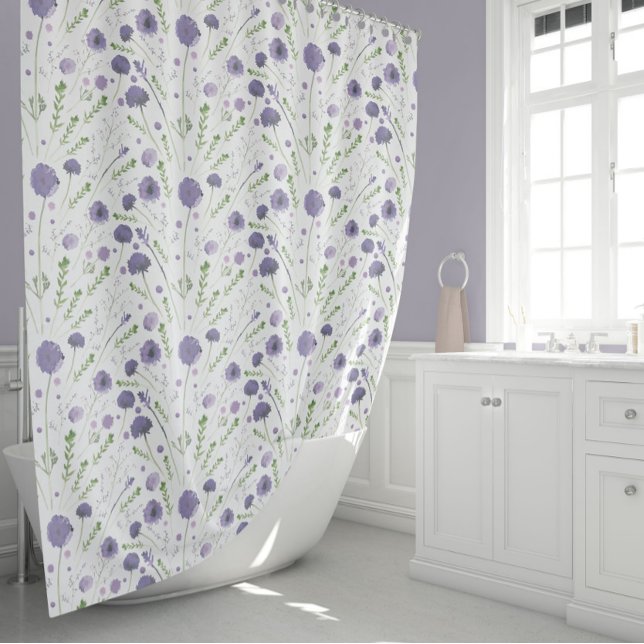 Elegante Lila Blume Duschvorhang (Elegant Purple Green Watercolor Flowers Shower Curtain from Studio Posies.)