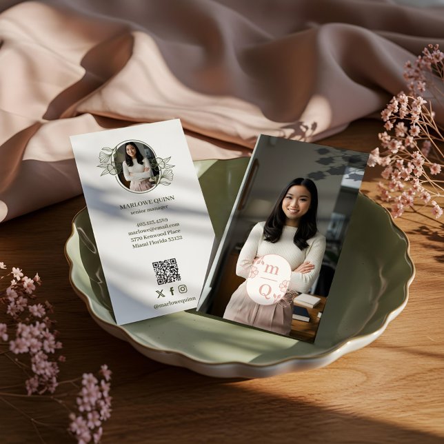 Elegante Logo-Markenbezeichnung für Botanisches Mo Visitenkarte (Elegant Floral Botanical Monogram Crest Logo Brand Business Card)