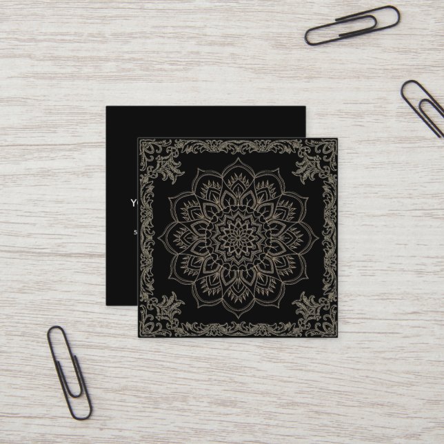 Elegante Lotus Blume Logo Yoga Quadratische Visitenkarte (Vorderseite/Rückseite Beispiel)