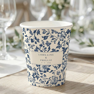 Elegante marineblaue vintage-blumige Hochzeitsname Pappbecher