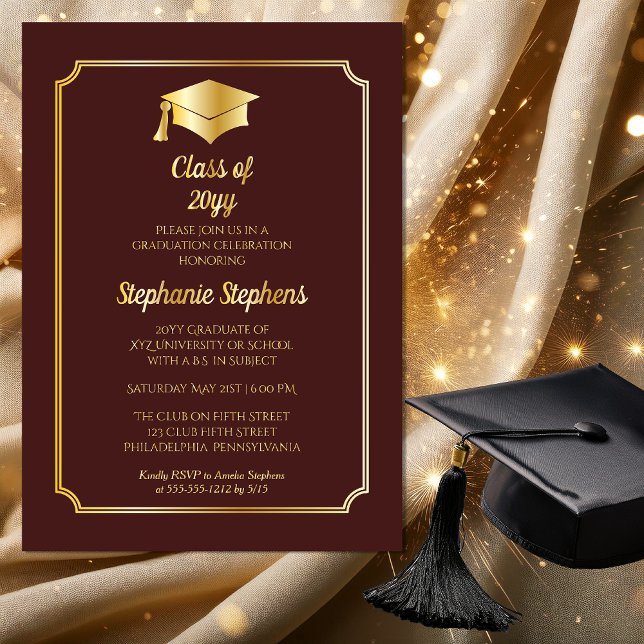 Elegante Maroon University Graduation Party Gold Folieneinladung (Elegant Maroon University Graduation Party Gold Foil Invitation)