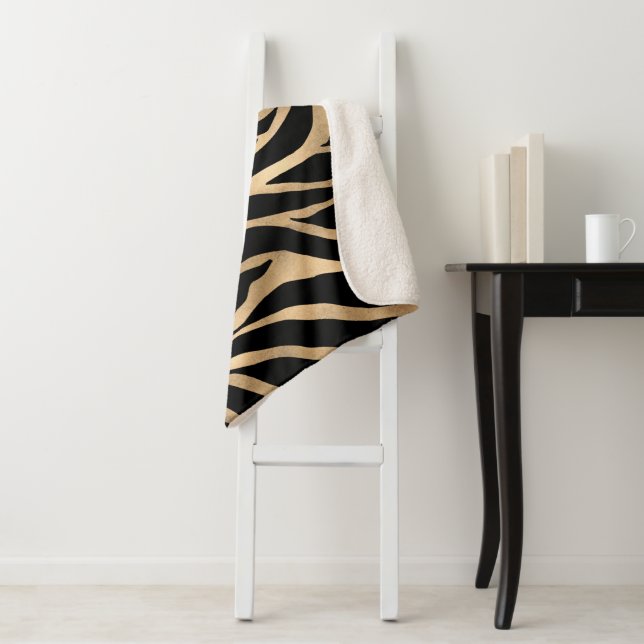 Elegante Metallic Gold Zebra Black Animal Print Sherpadecke (Beispiel)