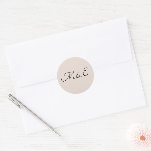 Elegante Minimal Monogram Wedding Runder Aufkleber (Umschlag)